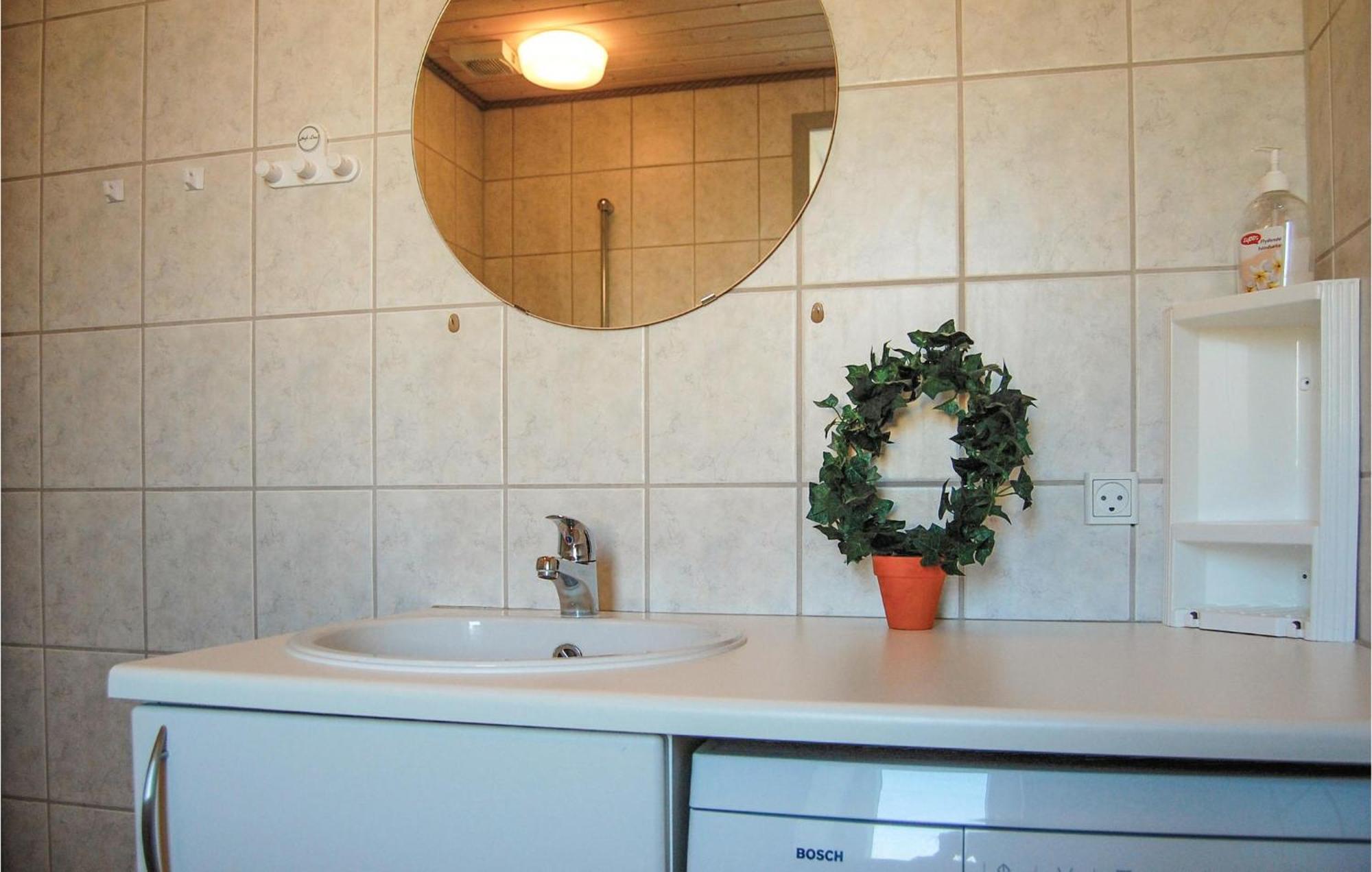 2 Bedroom Gorgeous Home In Hvide Sande Havrvig ภายนอก รูปภาพ