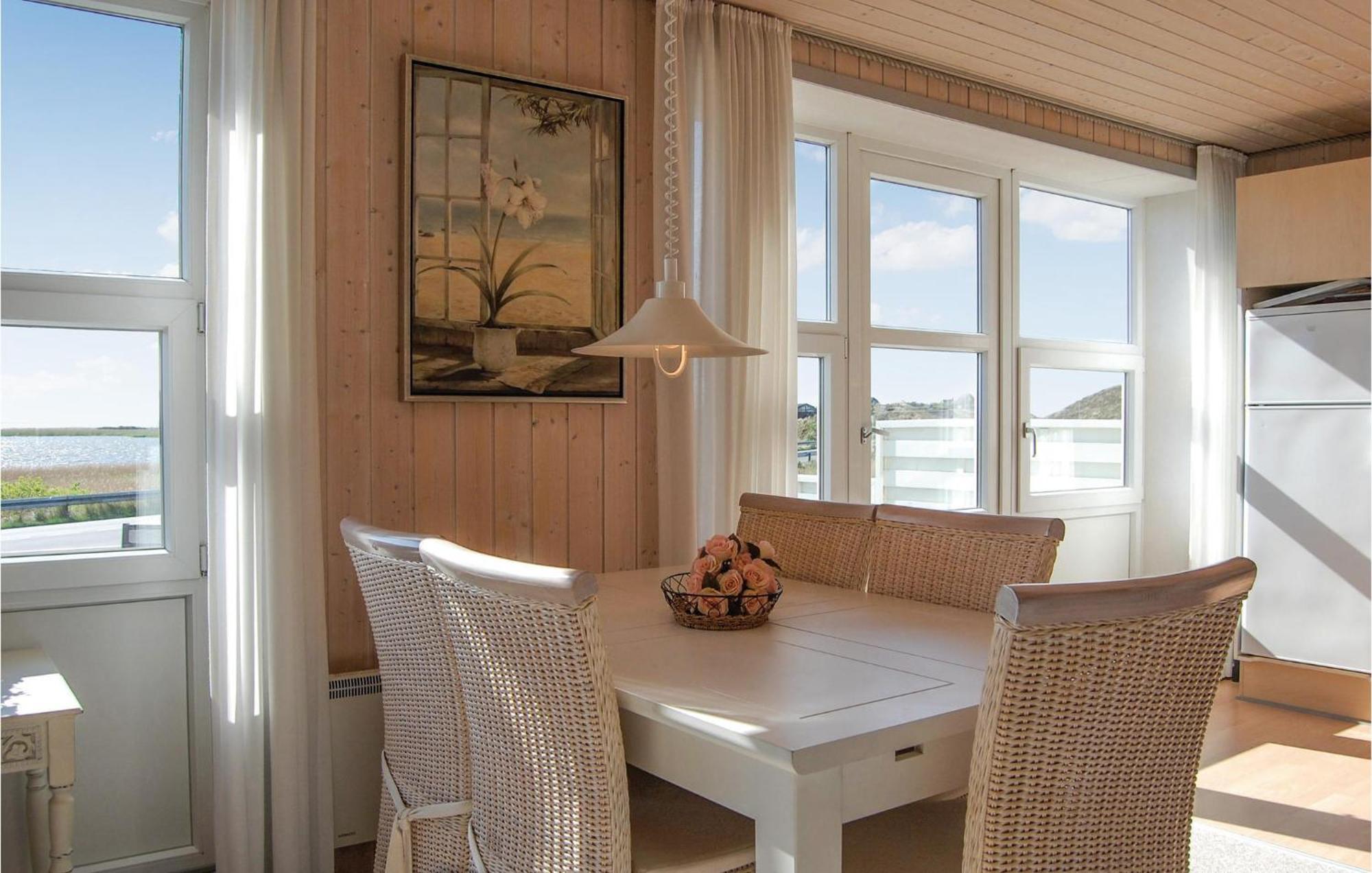 2 Bedroom Gorgeous Home In Hvide Sande Havrvig ภายนอก รูปภาพ