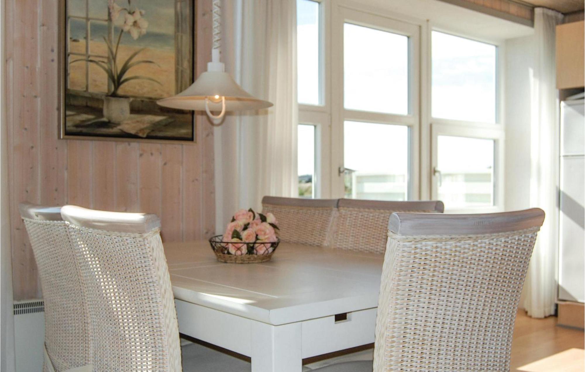 2 Bedroom Gorgeous Home In Hvide Sande Havrvig ภายนอก รูปภาพ